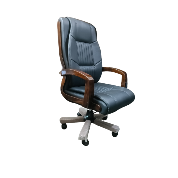 Boss Chair ME-E 923